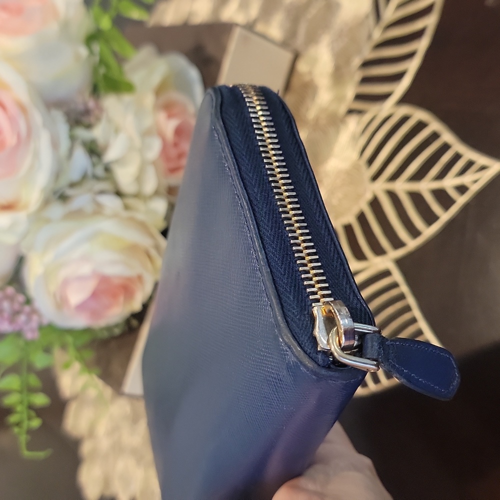 Authentic Prada Zippy Wallet - image 3